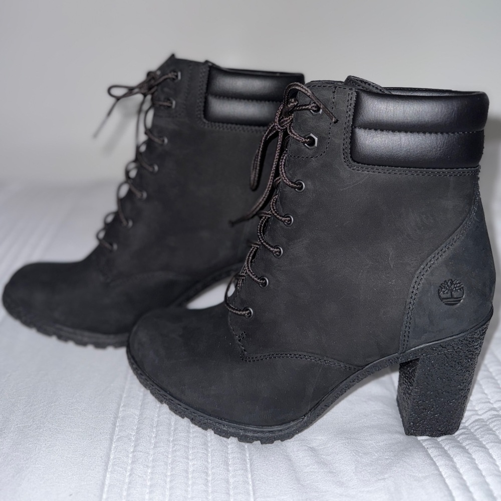 Timberland Women's Charcoal Lace-Up Boots